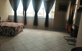 Hotel Sol De Oro